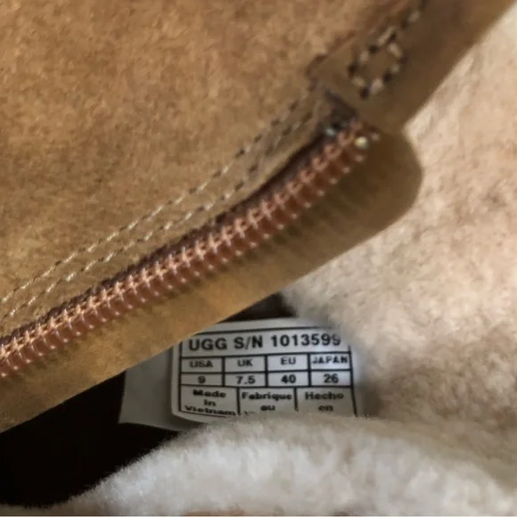 UGG Cam II Suede / Sheepskin Clog Heel Ankle Booties Boots Chestnut US 9… - Picture 10 of 13